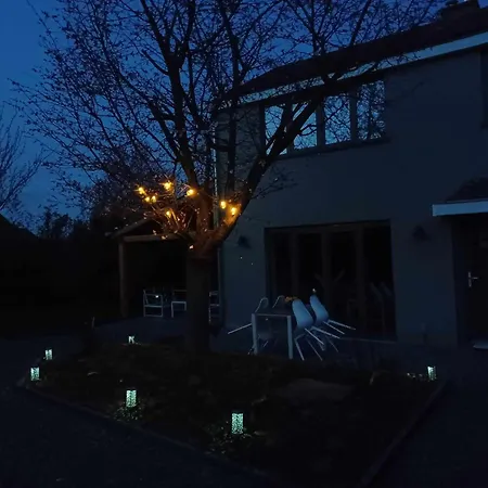 Chez Laure - 4 Personnes, Pres De *