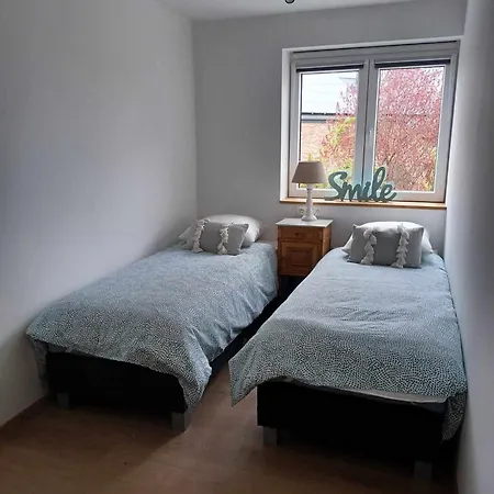 Chez Laure - 4 Personnes, Pres De *