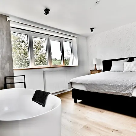 Chez Laure - 4 Personnes, Pres De دربي